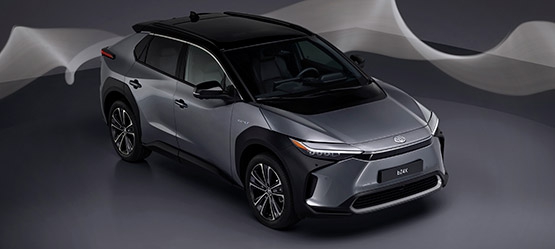 Toyota-bZ4X-exterieur-driekwart-voor-birdseye-555.jpg