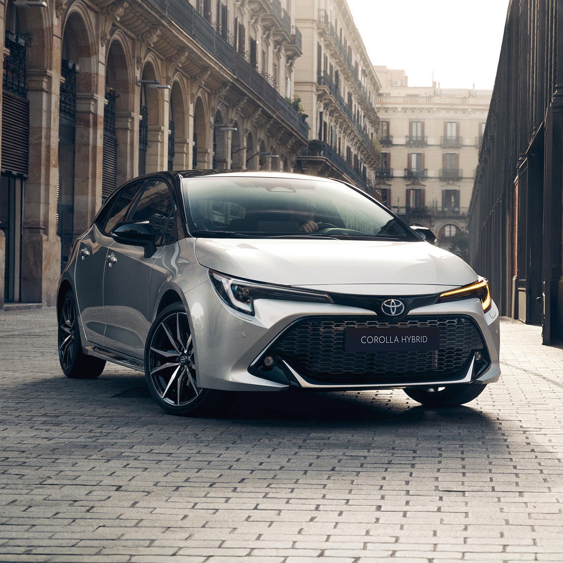 toyota-corolla-hybrid-2025-sfeer-sl